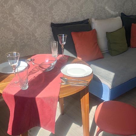 Appartement entier avec beau balcon - 5 minutes à pied de Melun Gare Extérieur photo
