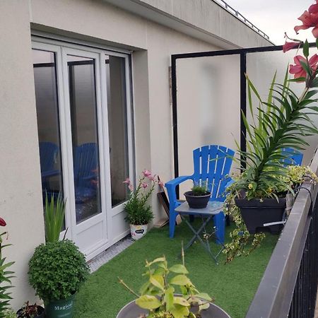 Appartement entier avec beau balcon - 5 minutes à pied de Melun Gare Extérieur photo