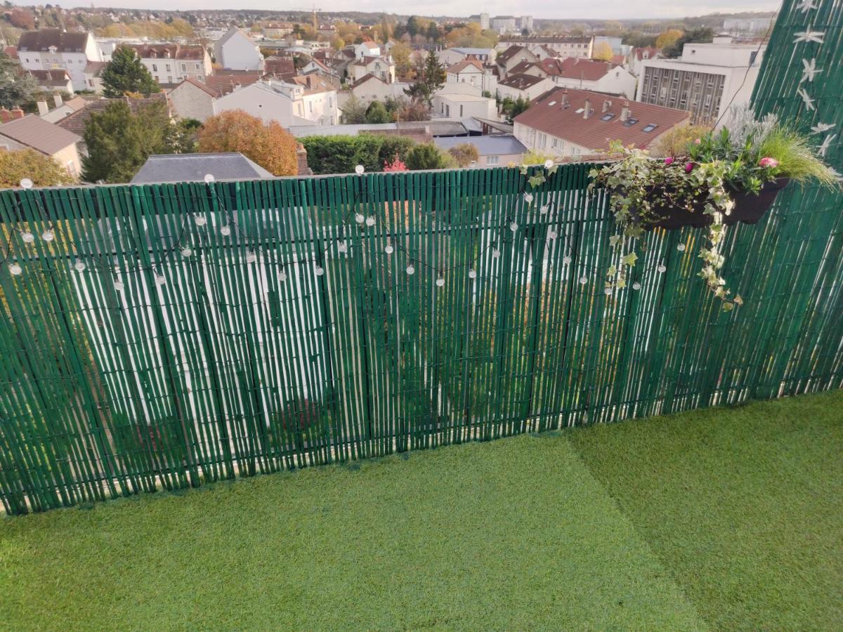 Appartement entier avec beau balcon - 5 minutes à pied de Melun Gare Extérieur photo