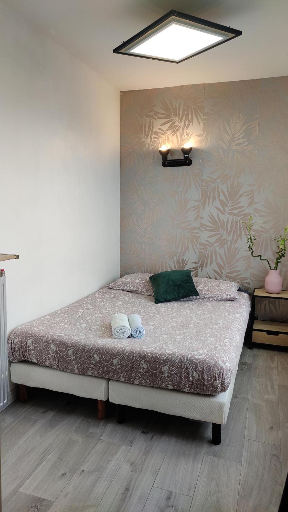 Appartement entier avec beau balcon - 5 minutes à pied de Melun Gare Extérieur photo