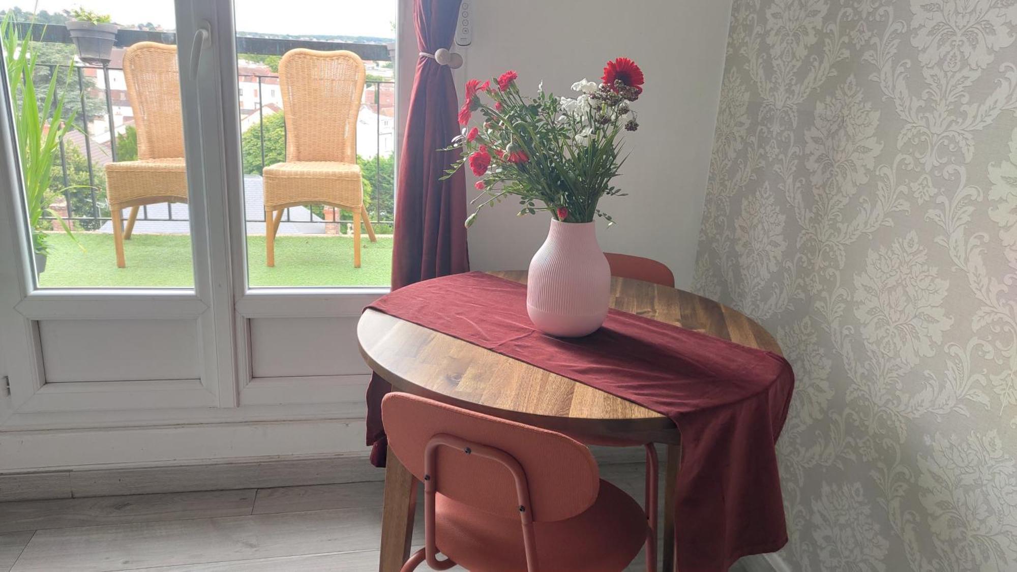 Appartement entier avec beau balcon - 5 minutes à pied de Melun Gare Extérieur photo